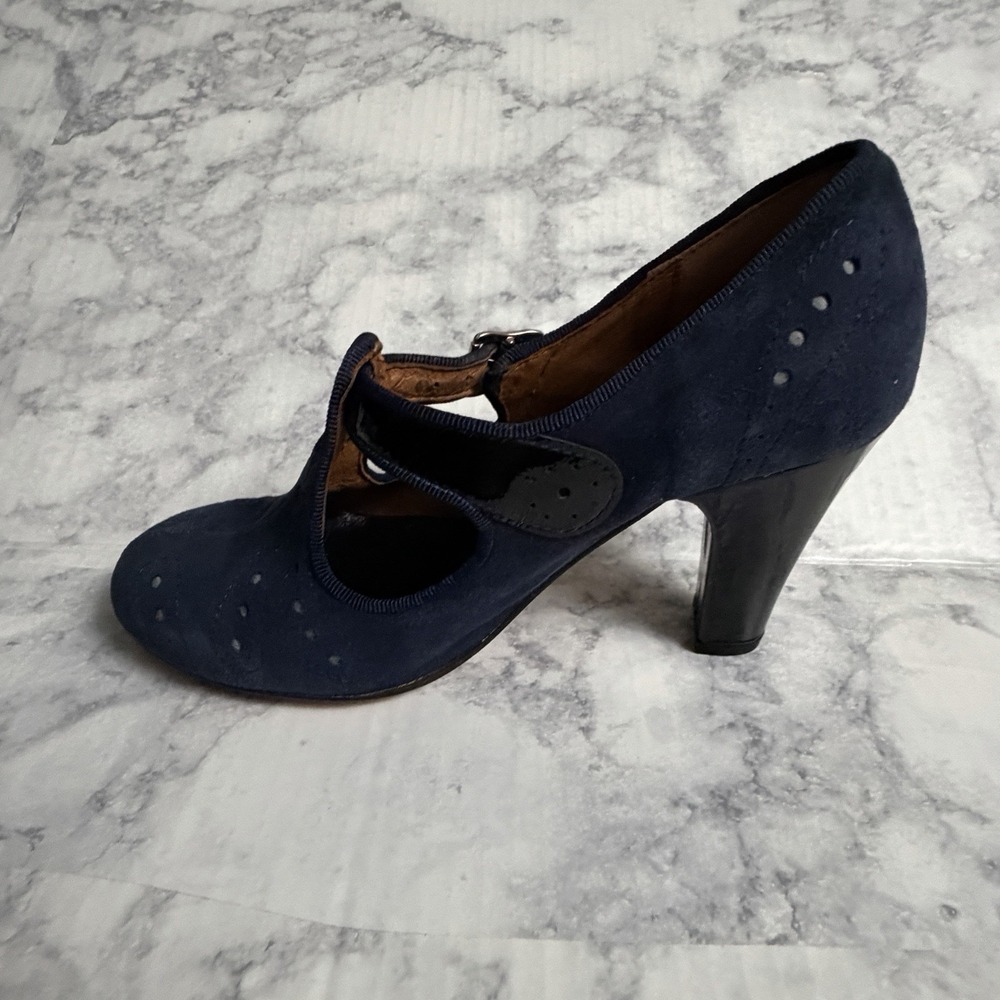 Re-Mix Vintage Footwear Cloche T-straps in Navy Suede/Black Patent, Size 6 - Picture 4 of 16